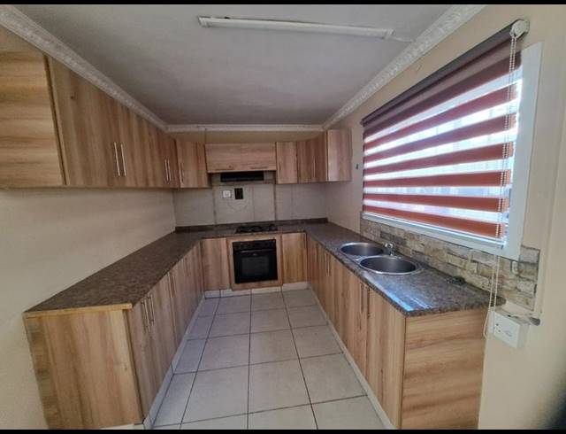 3 BEDROOM PROPERTY TO RENT IN GROVE END